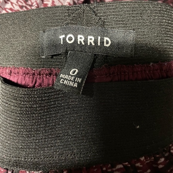 Torrid snake print pleated midi skirt size 0 large - Picture 5 of 8